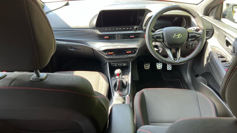 Hyundai i20 Photo cohere-b927c7983deeb6c2acea580cd6ef7940aab2ee6e.jpg