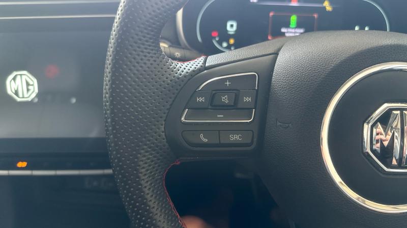 MG ZS Photo cohere-b94c8130d91012424b35dc3bb5a6d4d0a9cd6058.jpg