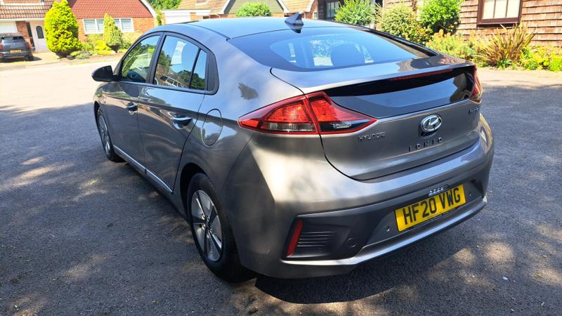 Hyundai IONIQ Photo cohere-bad0988a8bf96004d28d36af2f95fb6ea6e3c7d8.jpg