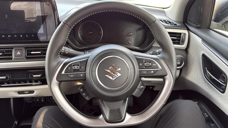 Suzuki SWIFT Photo cohere-badb4d2f0a45b8aa4dc6161de120106efa3a290a.jpg