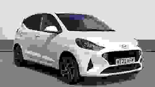 Used 2022 Hyundai i10 1.0 Premium Hatchback 5dr Petrol Manual Euro 6 (s/s) (67 ps) White at Richmond Motor Group
