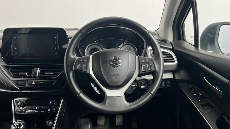 Suzuki S-CROSS Photo cohere-bb8a7b4361e87250f985bc29a3895a174d31070a.jpg