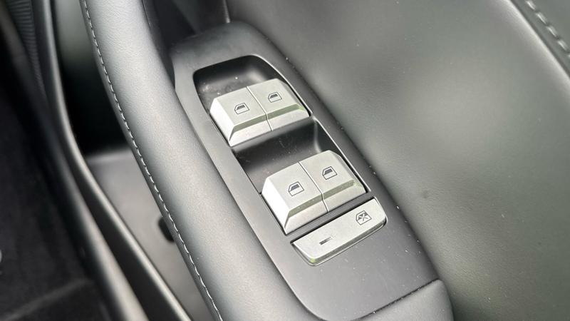MG MGS5 Photo cohere-bc22e8d574b427d9a74c28cba8ad8ab3104fa6e5.jpg