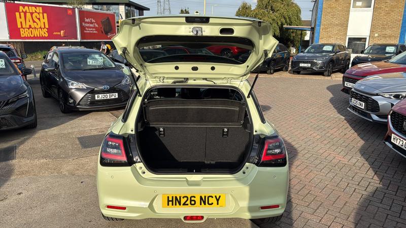 Suzuki SWIFT Photo cohere-bd5cf8730fd1d7a5074c730e55e848d96a0dbc88.jpg