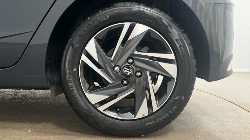 Hyundai i20 Photo cohere-bde6ed2bcdf11541ef1d644c6da3d79c97d2a30e.jpg
