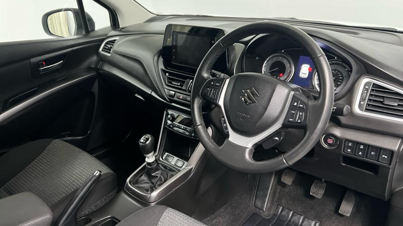 Suzuki S-CROSS Photo cohere-be1670ef256951aed4cc45e03f15a546cbc6daaf.jpg
