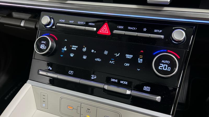 Hyundai santa fe Photo cohere-bf3268c70c4a098e593521009162ec0330973525.jpg