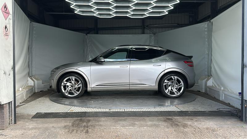 Genesis GV60 Photo cohere-bf7fd1cc73e9196ad1bca2e9fe54cd3dd433227b.jpg