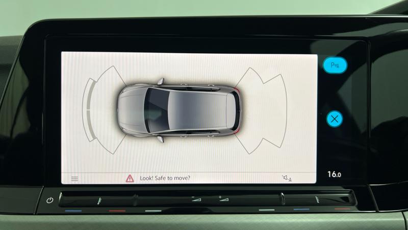Volkswagen Golf Photo cohere-bfe07548af68b8a0d2735685ac98b245376fc5f2.jpg