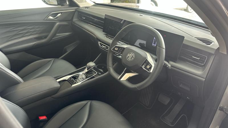 MG HS PHEV 24MY Photo cohere-c068cc61d9cbca9f3c385cbd5c17689082ef5823.jpg