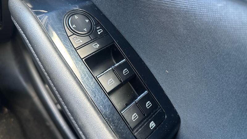 Mazda Mazda3 Photo cohere-c185bcf35e6791163eceaf62dc350e77e262d993.jpg