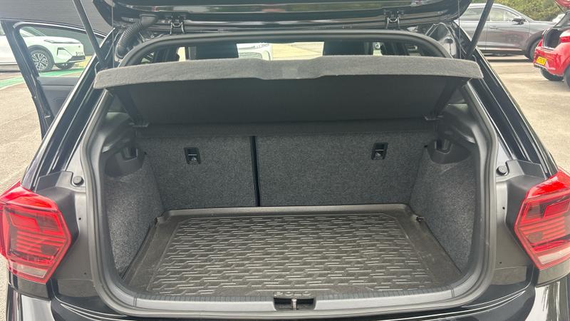 Volkswagen Polo Photo cohere-c2695b0ae75a48a3fb83fc07d8201248e8637905.jpg
