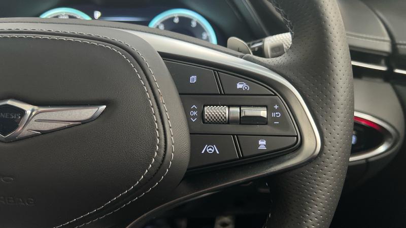 Genesis GV70 Photo cohere-c2ecd14b1557528ad00f0cf6f1f21962e1ff01e1.jpg