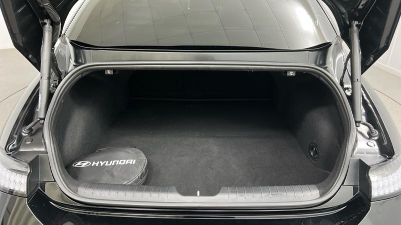 Hyundai IONIQ 6 Photo cohere-c332ca43e1e75abf6ef2faf489a98a1ea578dff6.jpg