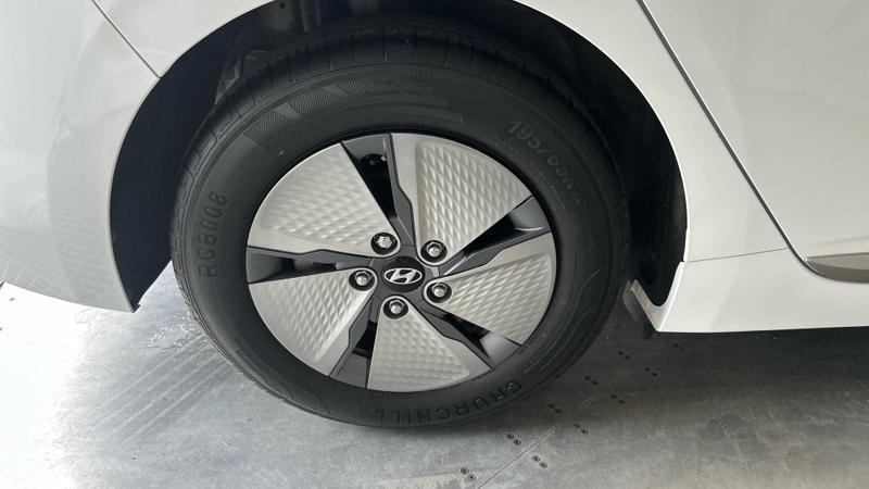 Hyundai IONIQ Photo cohere-c3a12d8c5eb8e06def12e31cec22eb1440eef08f.jpg