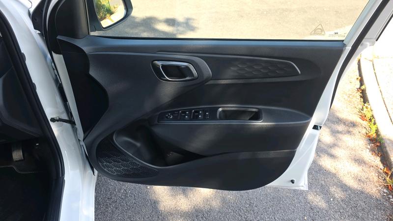 Hyundai i10 Photo cohere-c3ed650be5655b3efc7ef7c7cc07ce449cdcfb7e.jpg