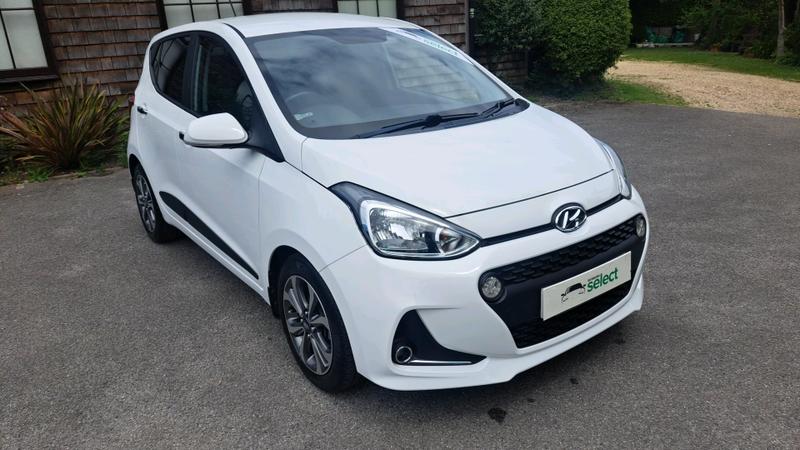 Hyundai i10 Photo cohere-c46062d3d3a52cbd091c3318a297d9c3f3f5f7a3.jpg