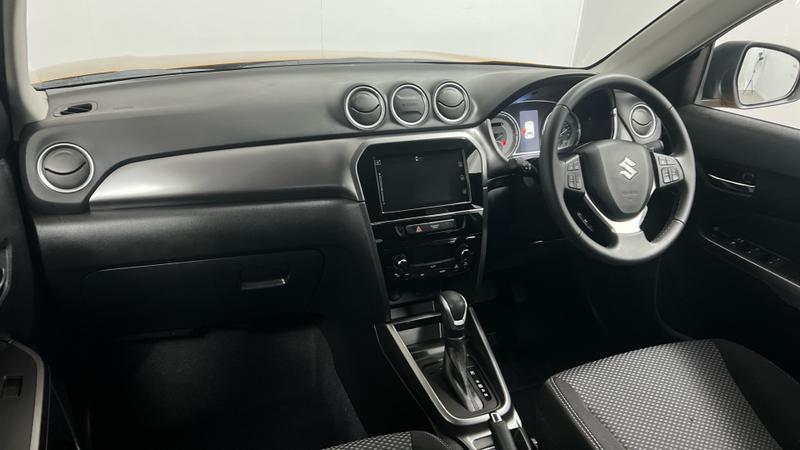Suzuki VITARA Photo cohere-c55f3b075e9cac615b093d23b95b00006dba53dc.jpg