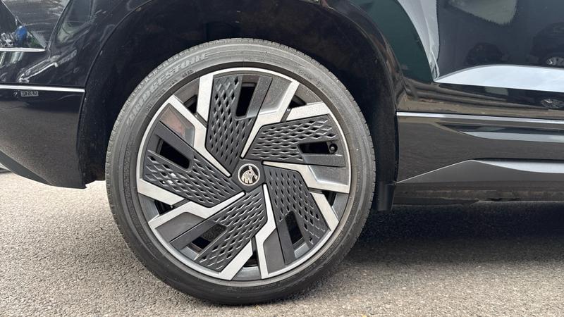 Skoda KAROQ Photo cohere-c6b8a66e87658f0c135e7b88214d056df8e08310.jpg