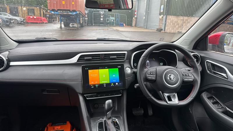 MG ZS Photo cohere-c76c34efa2fab5b95d78a84fbaf34e5fae6e9f46.jpg