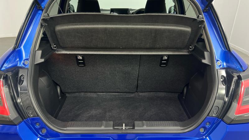 Suzuki SWIFT Photo cohere-c7e4fe4bfbceeaffde1d89a95e360f480f9daa1c.jpg