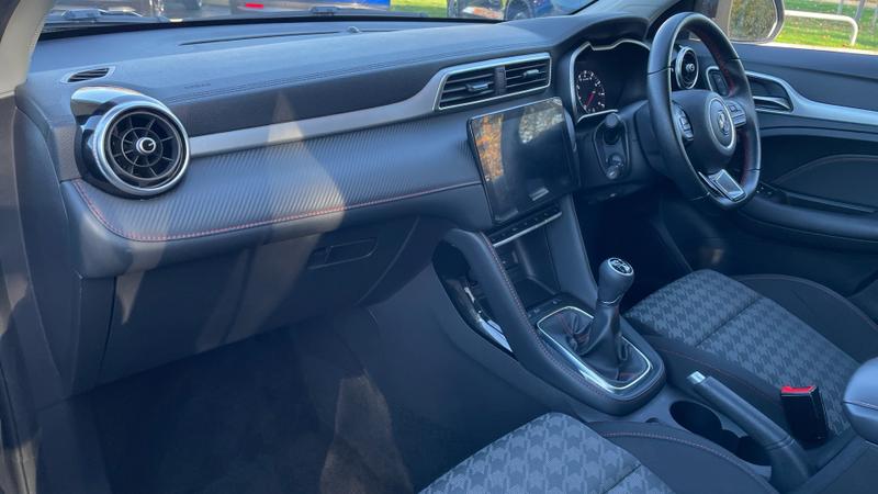 MG MG ZS Photo cohere-c82abc1a2baf7d6584e6ff7483d8b953d6b1ae7d.jpg