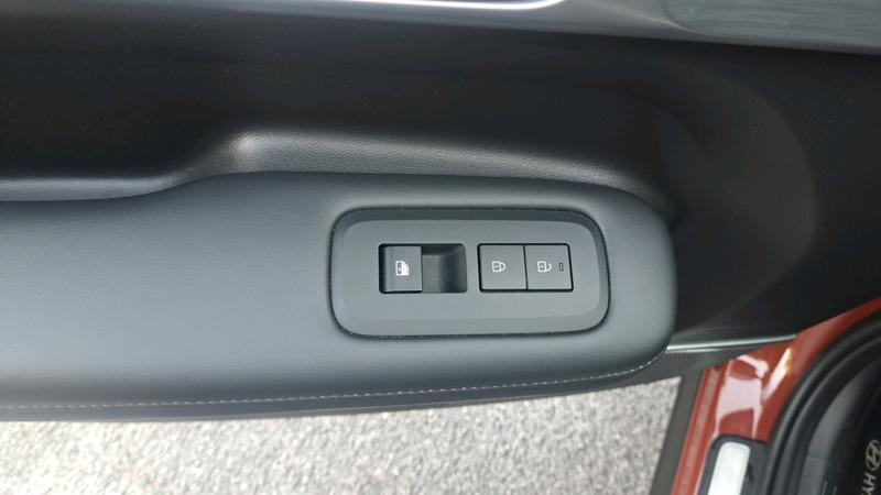 Hyundai Santa Fe Photo cohere-c8a2fbf7957d60cfc281db2c038e4e0e4fb57c7d.jpg