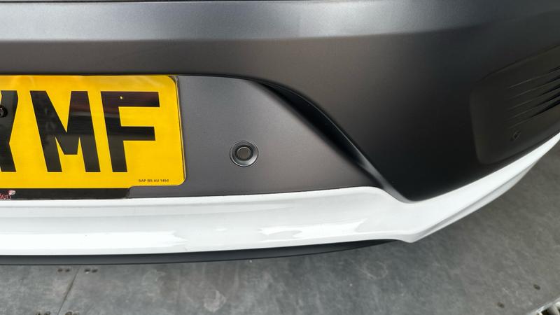 Hyundai IONIQ Photo cohere-c8b60ee3f5ecb28a9bbe2b6e463d00b5d37f802a.jpg