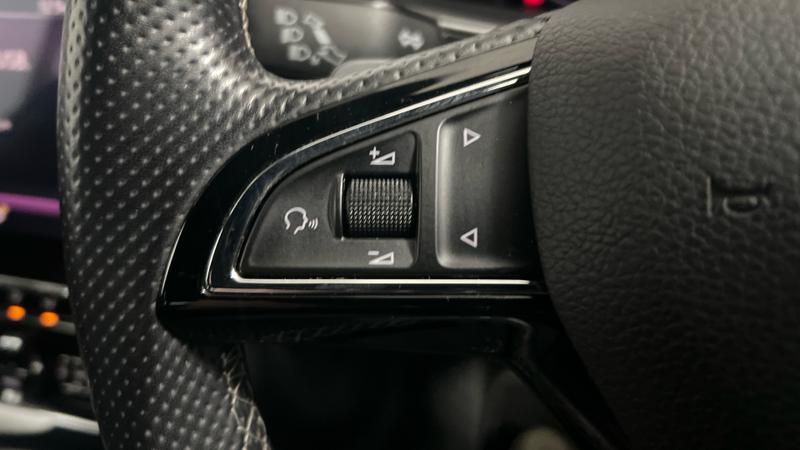Skoda Superb Photo cohere-c8f2e6e23720a91b1a3b72669f28a5bcff616797.jpg