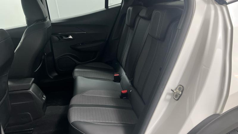 Peugeot 2008 Photo cohere-c900ebd9a3f92d7d20d0a2a67d5015355f2ce861.jpg