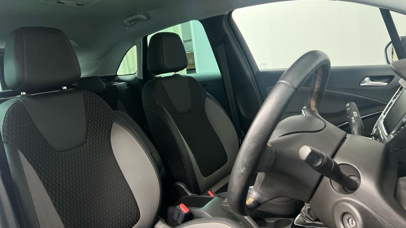 Vauxhall CROSSLAND X Photo cohere-c971d75edbf54b1595a630d16ba9c8b669a1012f.jpg