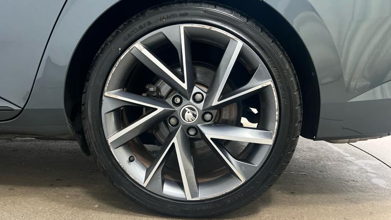 Skoda Superb Photo cohere-c97875f07a552adde8c56b3516337bd4da928fd6.jpg