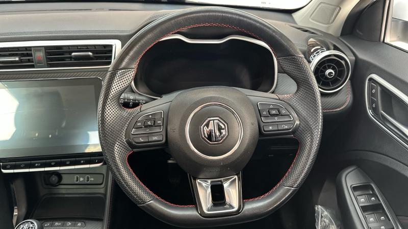 MG ZS Photo cohere-c9af69a3ad00ccd1545dbd05a4c2ba2abe6417d2.jpg