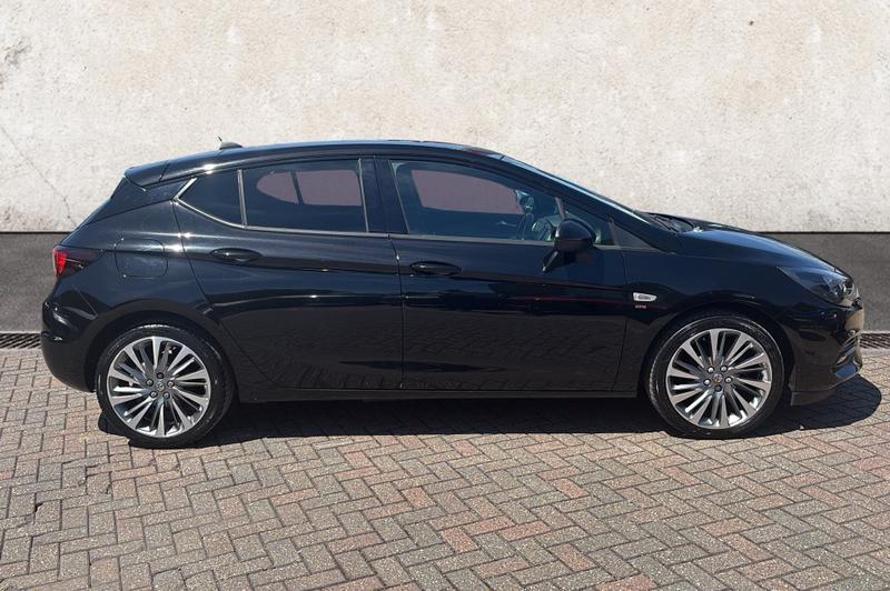 Vauxhall Astra Photo cohere-ca1a686361277f8d2ad25e75ce9953845a37baca.jpg