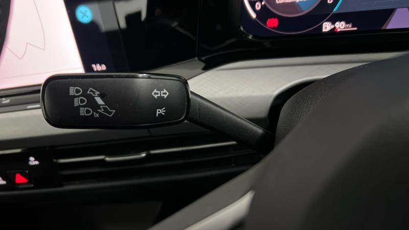 Volkswagen Golf Photo cohere-cad501d0081cd82756796f54d263bb43226b7995.jpg