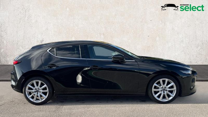 Mazda Mazda3 Photo cohere-cbc517c5a7ce5dd9ec1c11b0636371debd4d3bc5.jpg