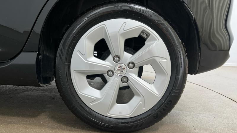 Suzuki SWIFT Photo cohere-cbd51100fd9ef042f0123603af4535ce2493e4eb.jpg