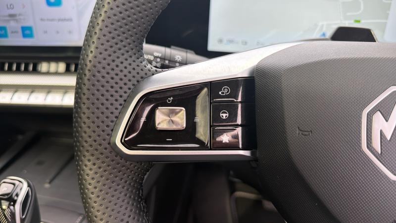 MG MG S9 PHEV Photo cohere-cc1e7ec58dfe8235b21b4e4a7fb7085c5a2d5f7a.jpg
