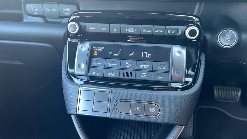 Hyundai INSTER Photo cohere-cd9d0db09541d68b271ec314890081a3e3fc5b31.jpg