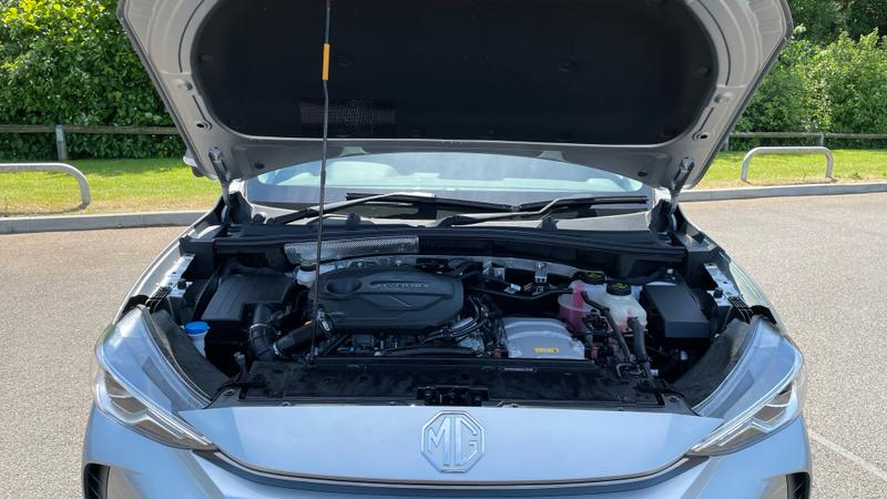 MG MG ZS Photo cohere-cdcd19505d5b0342a3fa464c6813e8c54eaa5f4a.jpg