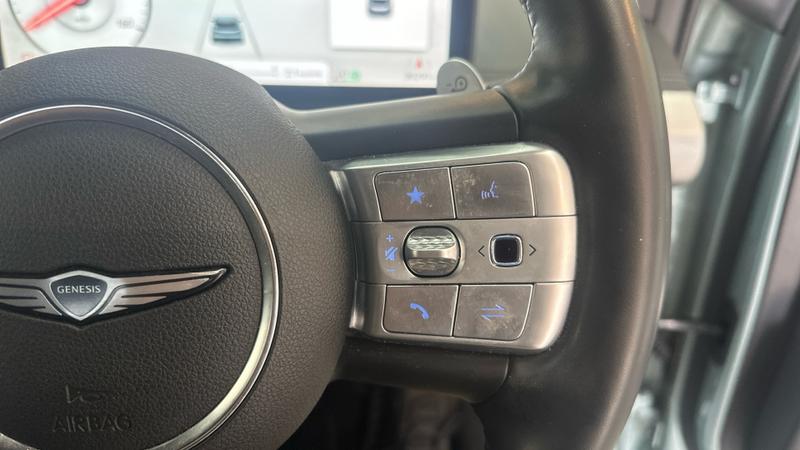 Genesis GV60 Photo cohere-ce1106397d4983081efb6790e2cead64c474ba30.jpg