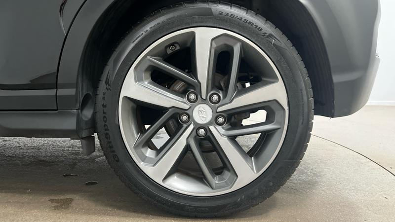 Hyundai KONA Photo cohere-ce340e003e7753a2d27fa7fe9fac96183d13dae4.jpg