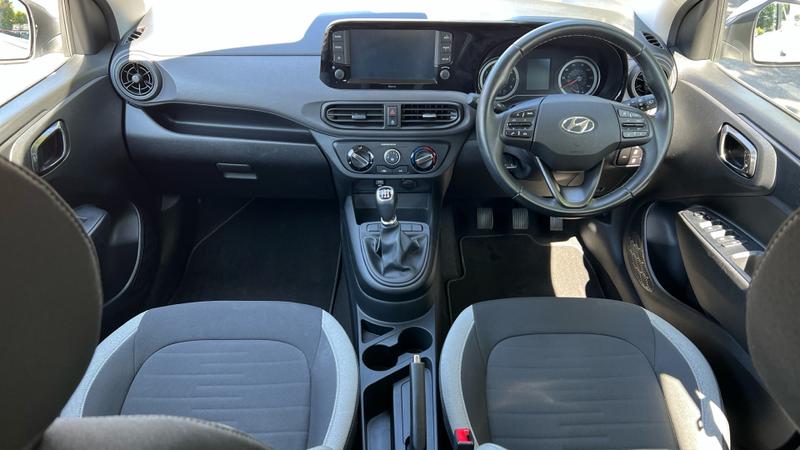 Hyundai i10 Photo cohere-ce5f85d49fc637738b0eebdc133dffe6dcaf7f07.jpg