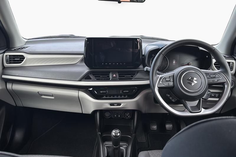 Suzuki Swift Photo cohere-ce814ef1a5f4db69a63a032aaf3d191b3cc24948.jpg