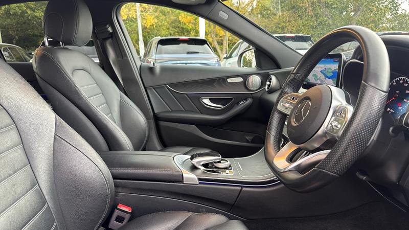 Mercedes-Benz C Class Photo cohere-cebf285aea45bc56fd872bd6283f74c0f3bcd917.jpg