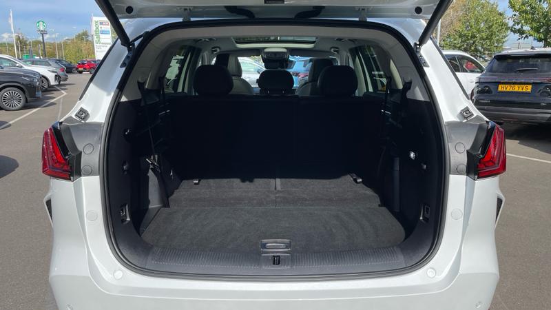 MG MGS9 PHEV Photo cohere-cec26b45fda9bf56f499f528b3d0983b6dd9d87c.jpg