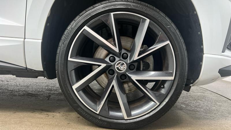 Skoda KAROQ Photo cohere-cee71f68aa9e4595555bf6a19a871480a5b68418.jpg