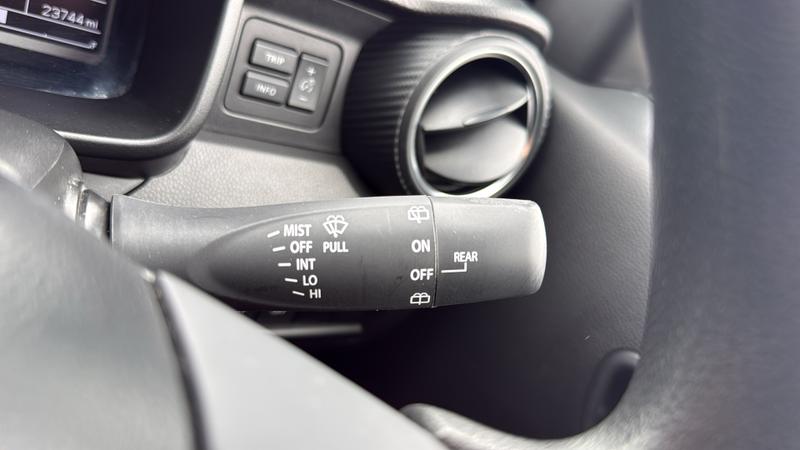 Suzuki Ignis Photo cohere-cf45cf03c46456b98600b2a8f7d041b35172ec40.jpg