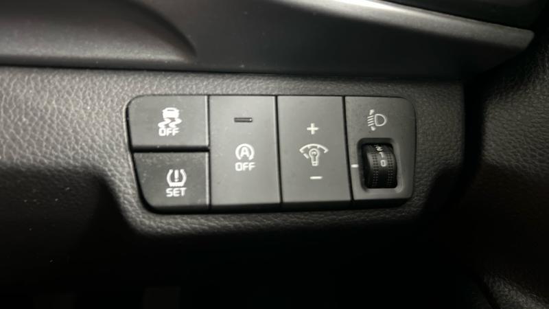 Kia STONIC Photo cohere-d06d7ddb2998f6c32e6f93aeb7acd2f6d5ec0353.jpg