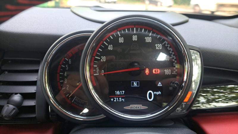 Mini Convertible Photo cohere-d0e39bcf07d3f65289753aed76b7dde2650aeab5.jpg